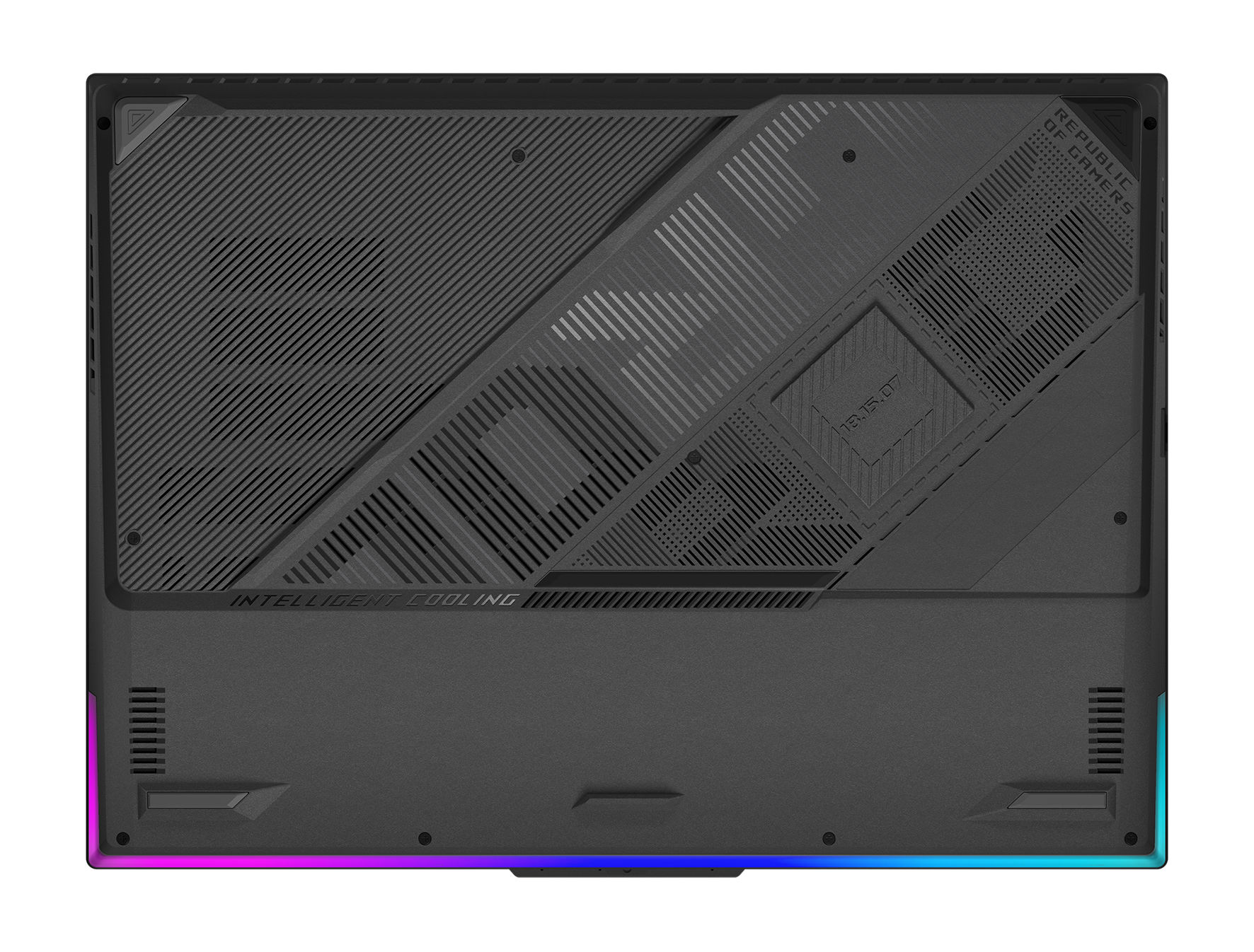 Asus ROG STRIX G18 G814FP-DRF095W dessous du châssis ventilé Asus ROG STRIX G18 G814FP-DRF095W dessous du châssis ventilé